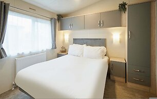 Host Stay Pine Lodge