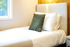 Host Stay Grace Louise Retreat