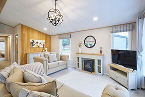 Host Stay Grace Louise Retreat