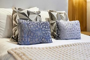 Host Stay Grace Louise Retreat