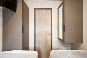 Host Stay Royal Pines Lodge