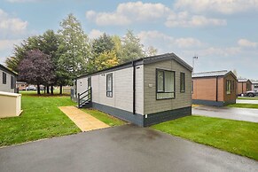 Host Stay Wag Tail Lodge