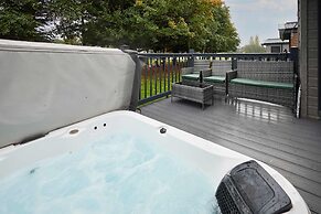 Host Stay Wag Tail Lodge