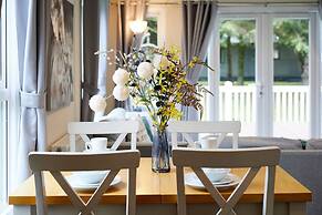 Host Stay Lucas Lodge