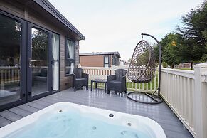 Host Stay Lucas Lodge
