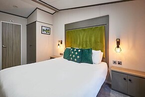 Host Stay Gleneagles Lodge