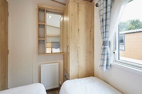 Host Stay Squirrel Lodge