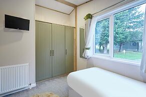 Host Stay Lucky Lodge