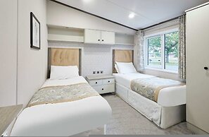 Host Stay Brackencroft Lodge