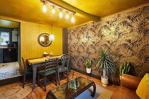 Host Stay The Little Townhouse