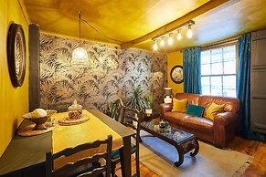 Host Stay The Little Townhouse