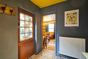 Host Stay The Little Townhouse