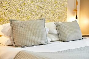 Host Stay Stone Beck Lodge