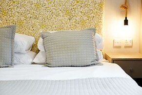 Host Stay Stone Beck Lodge