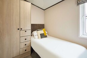 Host Stay Teejay s Lodge