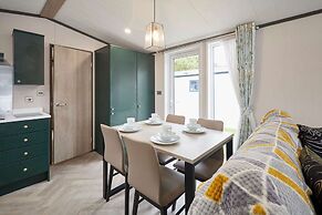 Host Stay Teejay s Lodge