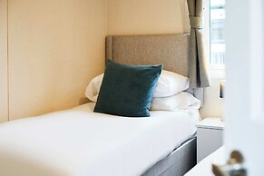 Host Stay Tarn Lodge