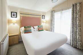 Host Stay Bluebell Lodge