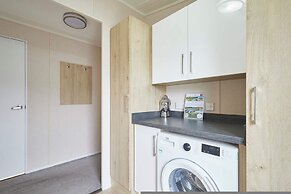 Host Stay Bluebell Lodge