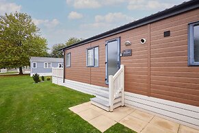 Host Stay Bluebell Lodge