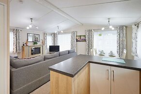 Host Stay Bluebell Lodge