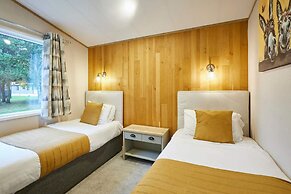 Host Stay Water s Edge Lodge