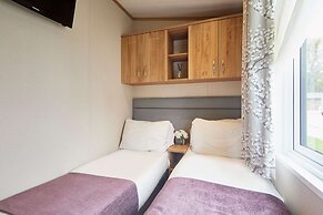 Host Stay Lakeview Winter