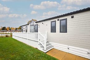Host Stay Lakeview Winter
