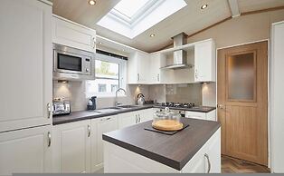 Host Stay Lakeview Winter