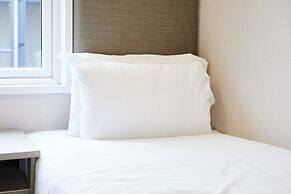 Host Stay Falconers Lodge