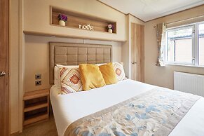 Host Stay Brooksbank Lodge