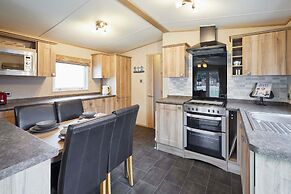 Host Stay Brooksbank Lodge