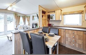 Host Stay Brooksbank Lodge