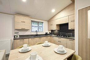 Host Stay Fir Tree Lodge
