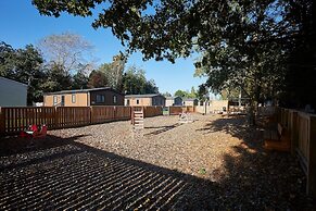 Host Stay Fir Tree Lodge