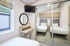 Host Stay Fir Tree Lodge