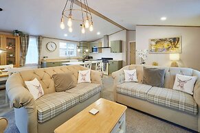 Host Stay Barakah Lodge