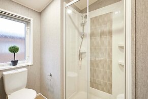 Host Stay Audley Lodge