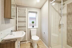 Host Stay Audley Lodge