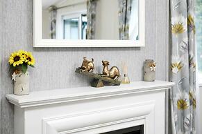 Host Stay Audley Lodge