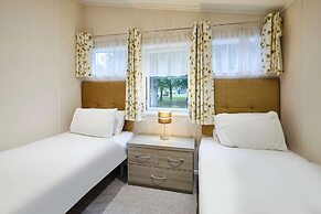Host Stay Audley Lodge