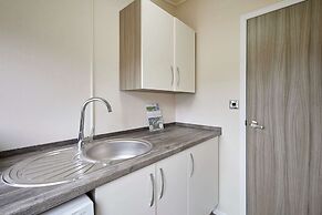 Host Stay Audley Lodge