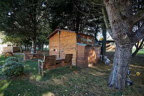 Host Stay The White Rose Lodge