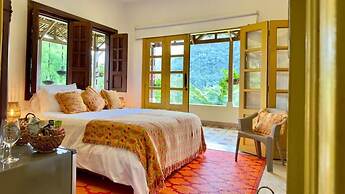 Hotel Mandalay 1941