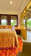 Hotel Mandalay 1941