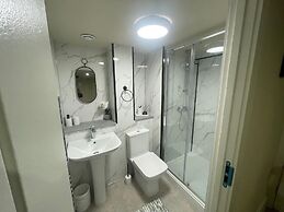Chic Apartment on The Headrow, Leeds