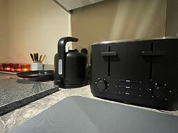 Chic Apartment on The Headrow, Leeds