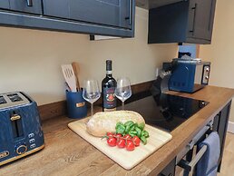 Blackburn Heights Apartment