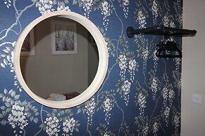 Blackburn Heights Apartment
