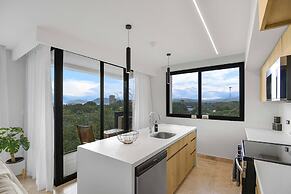 Heavenly View - 2 Bdrm Oceanview Apartment
